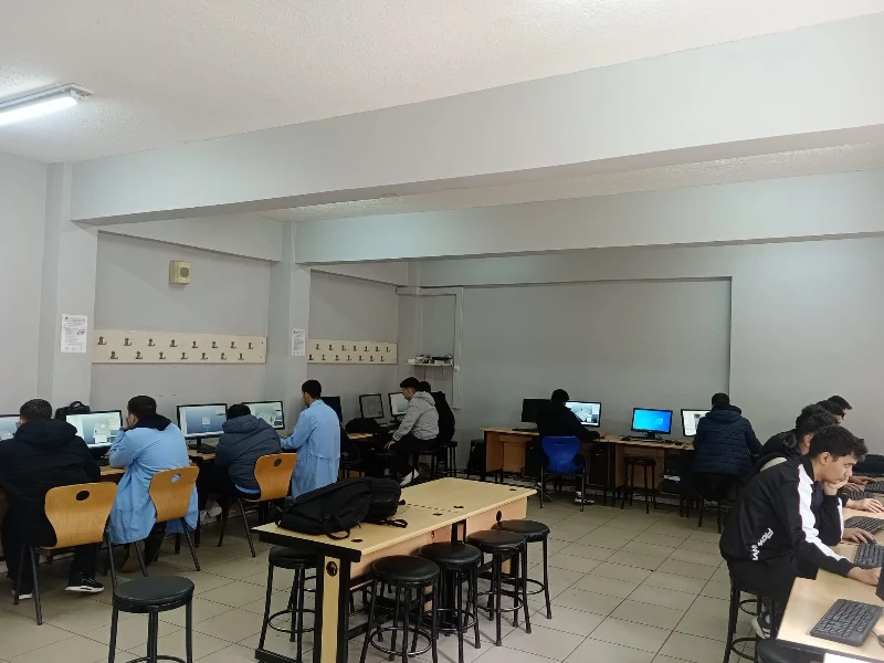 Robots and Cobots Training Goes Live