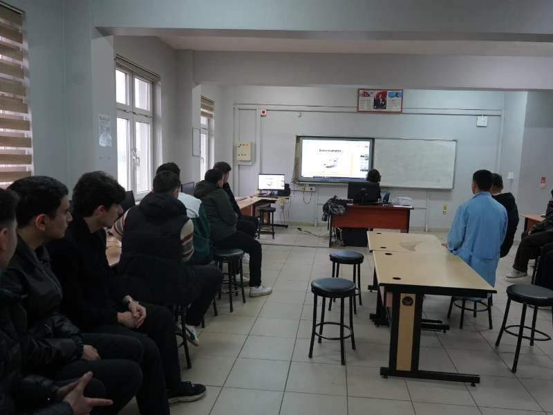 Robots and Cobots Training Goes Live